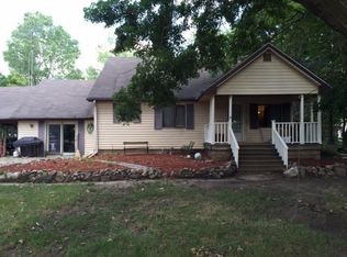 1252 Nichols Rd, Flushing, MI 48433