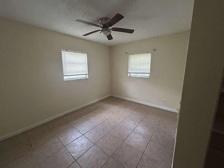 3370 NW 8th Pl — Photo 6