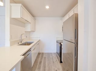 301 North Alvarado Street, Los Angeles, CA 90026
