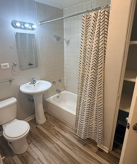 7006 S Cregier Ave #1A — Photo 16