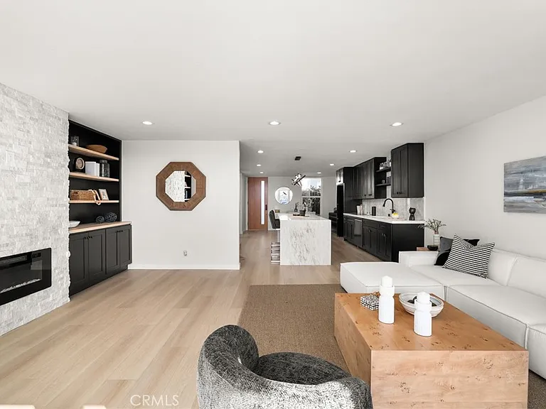 16435 Harbour Ln #13 — Photo 10