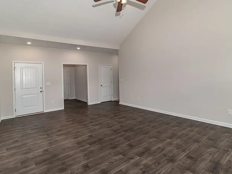 319 Koweta Way — Photo 5