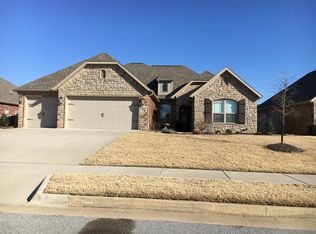 3101 SW Silverbark Rd, Bentonville, AR 72713
