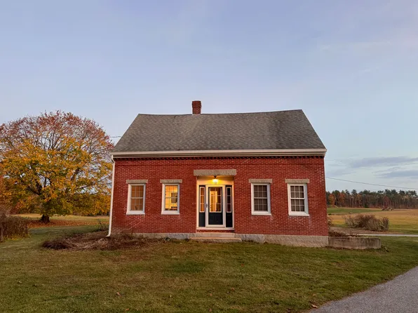 (undisclosed Address), Buxton, ME 04093