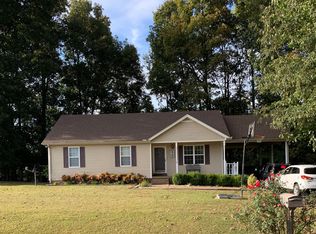 36 B Wood Ln, Scottsville, KY 42164