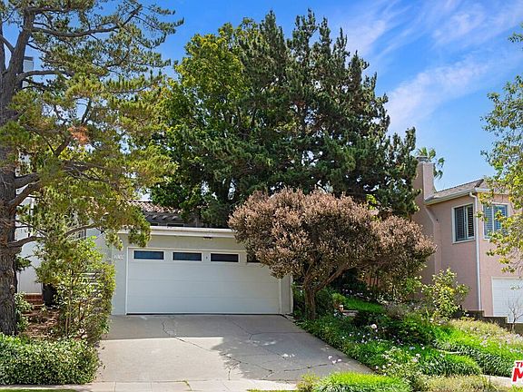 3rd image of 2138 Holmby Ave