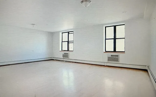 Rented by Bond New York | media 10