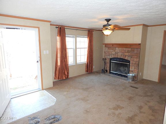 3rd image of 360 Red Fox Dr