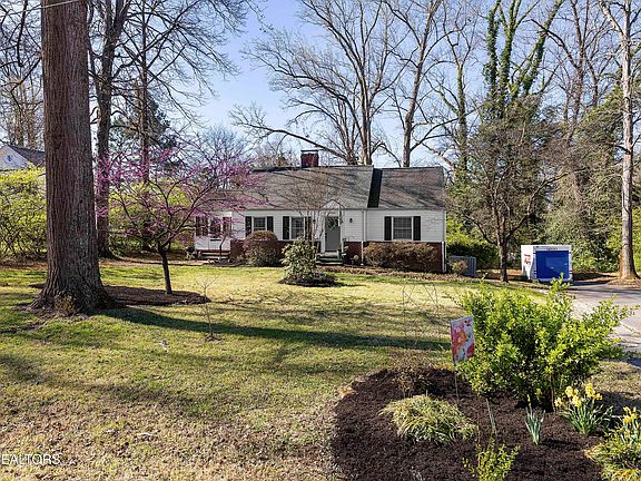 4th image of 5609 Lake Shore Dr