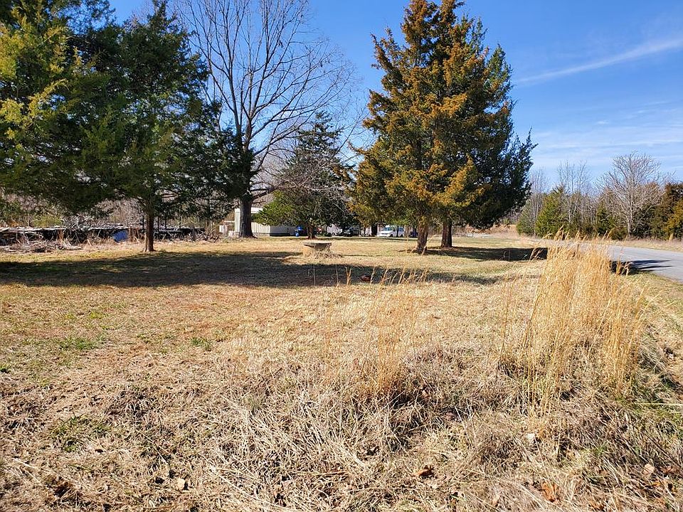 1st image of 142 Holiday Hills Dr