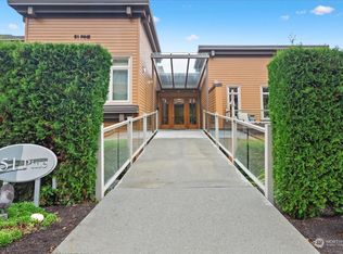 51 Pine St APT 205, Edmonds, WA 98020