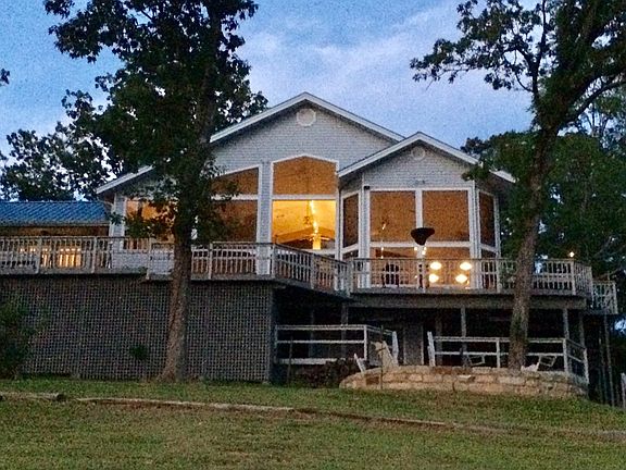 2nd image of 162 Lake Wood