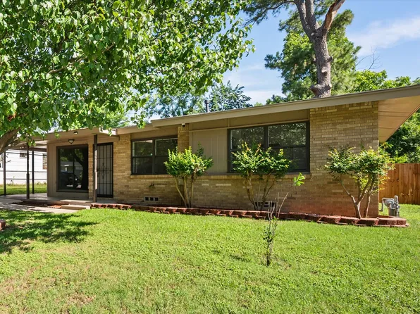 612 Elm St, Hurst, TX 76053