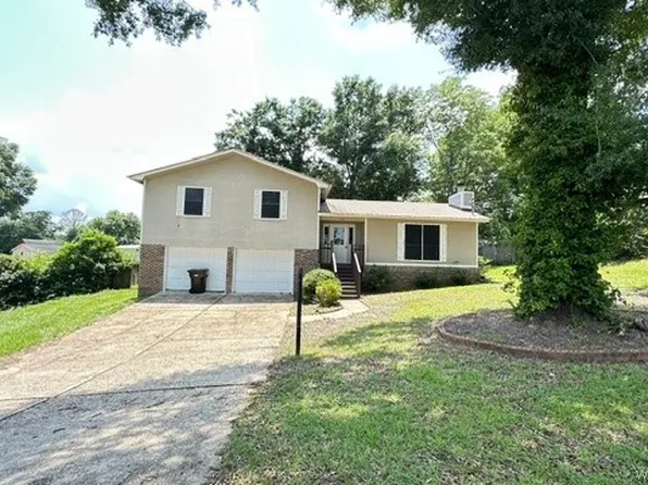 106 Hargett St, Daleville, AL 36322