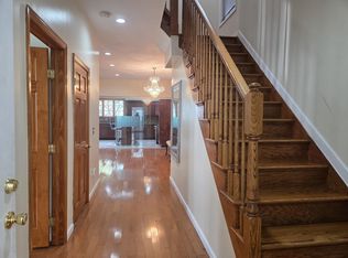 561 Avenue E, Bayonne, NJ 07002