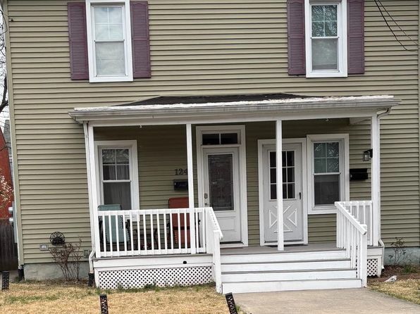 124 Dey St #B