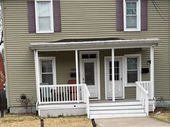 124 Dey St #B, Hightstown, NJ 08520