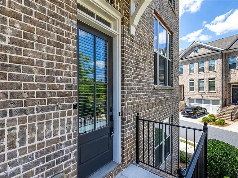 301 Marlowe Aly — Photo 47