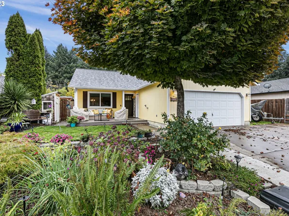 730 Blue Jay Loop, Creswell, OR 97426