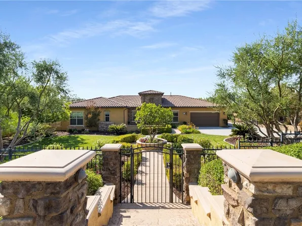 7791 Solitude Ct, Riverside, CA 92506
