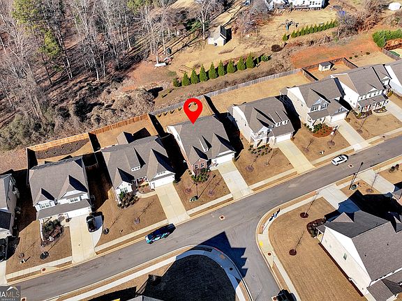 3rd image of 6968 Manchester Dr