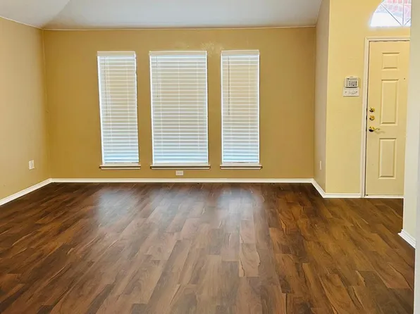 3207 Scenic Glen Dr, Mansfield, TX 76063