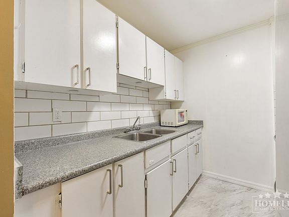 2nd image of 1850 Southmere Cres E #314