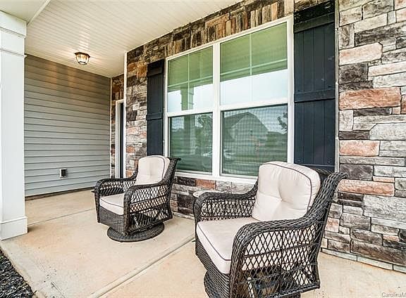 2nd image of 120 Tasman Dr