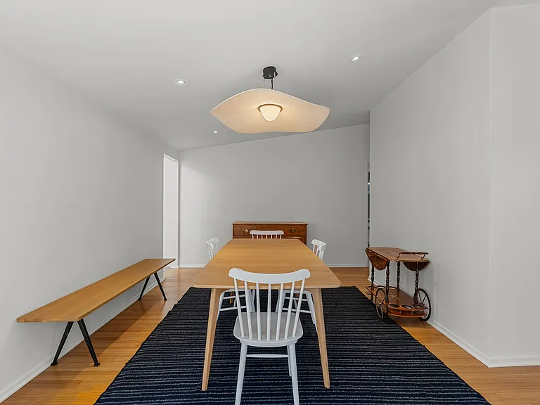 1251 Devon Ln — Photo 10