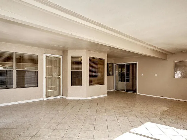 12715 W Cambridge Ave — Photo 21