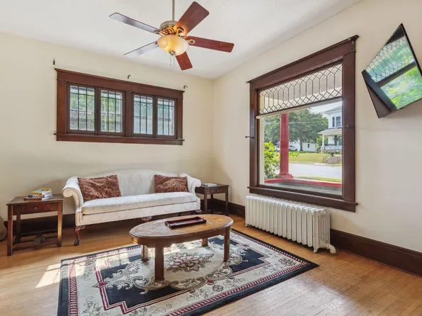 1209 3rd St S, Stillwater, MN 55082