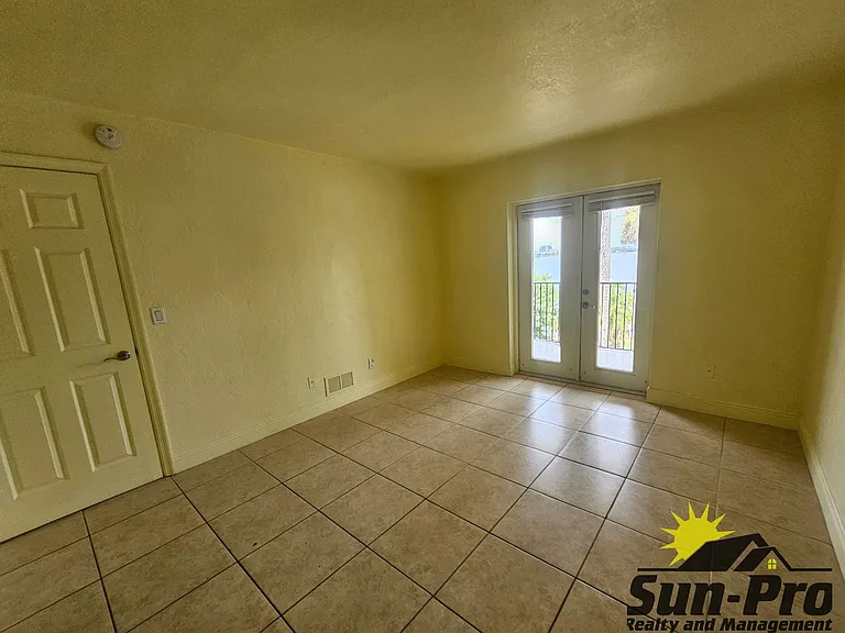 900 S Peninsula Dr — Photo 17