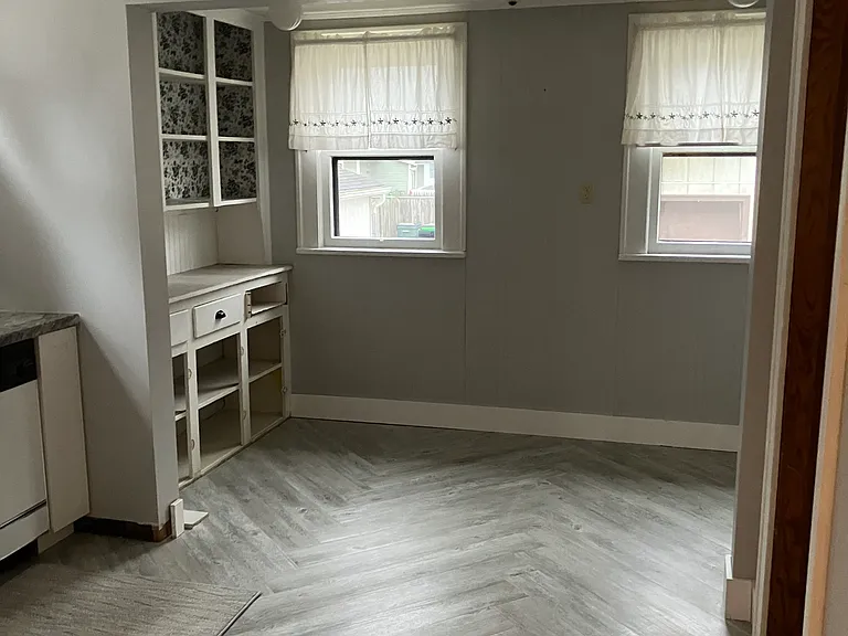 373 Norton Ave — Photo 4