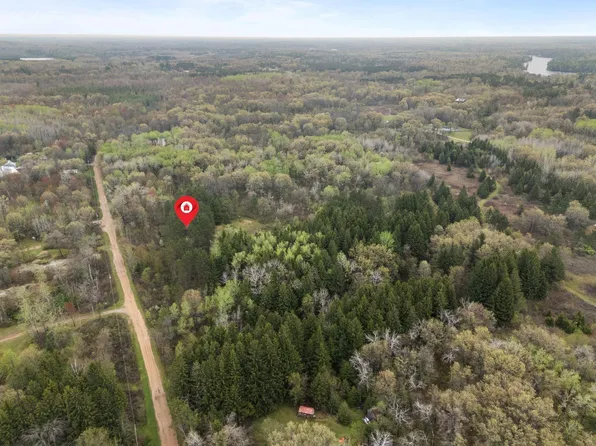 N9416 Highline Ln, Crivitz, WI 54114