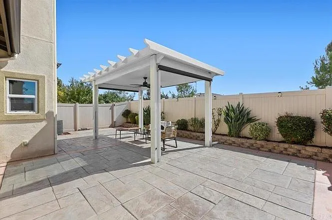 2 bed, 1512 sqft, $1,000 — Photo 3