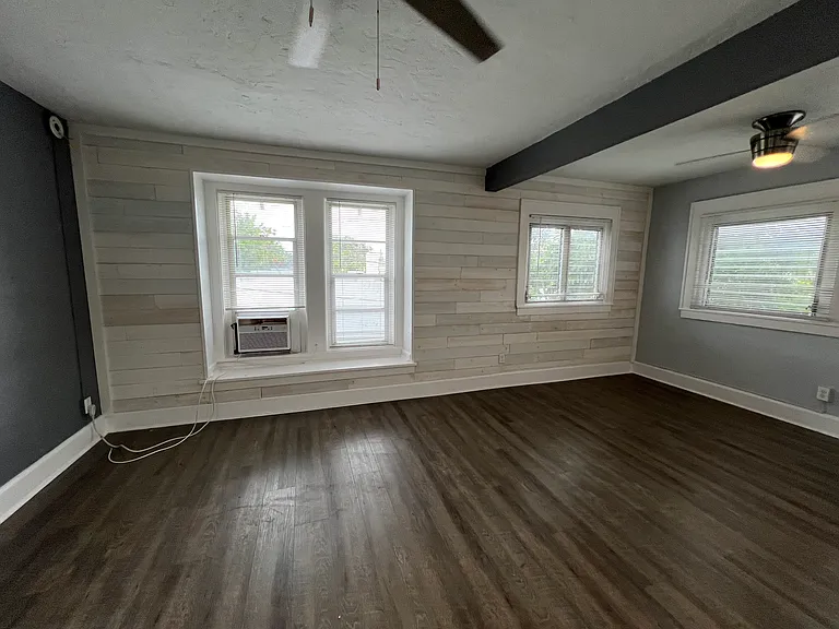 329 N K St #4 — Photo 3