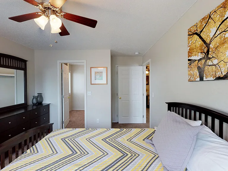 Sierra Vista Apartments — Photo 82
