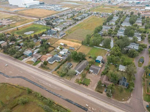 1503 W 20th St, Coaldale, AB T1M 1J7