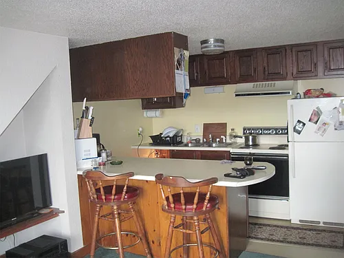 Floor plan 83 River Rd - D