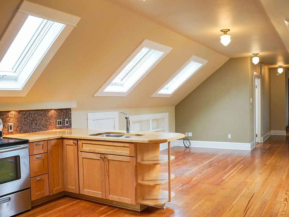 1st image of 209 NW 23rd Ave #304