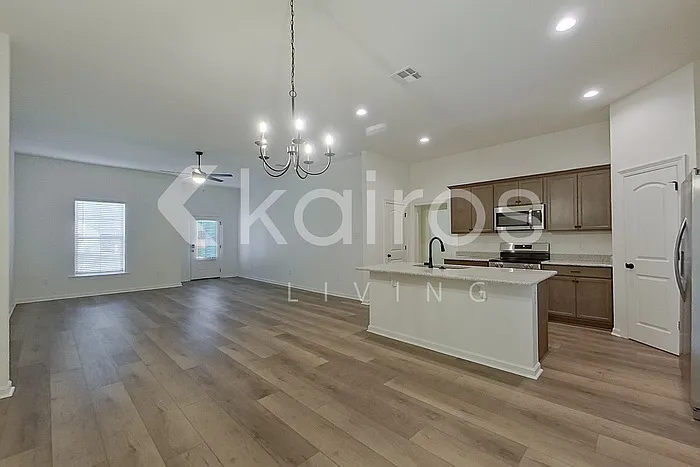 106 Hendrix Rd — Photo 7