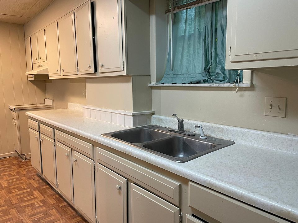1st image of 242 Moore Ave