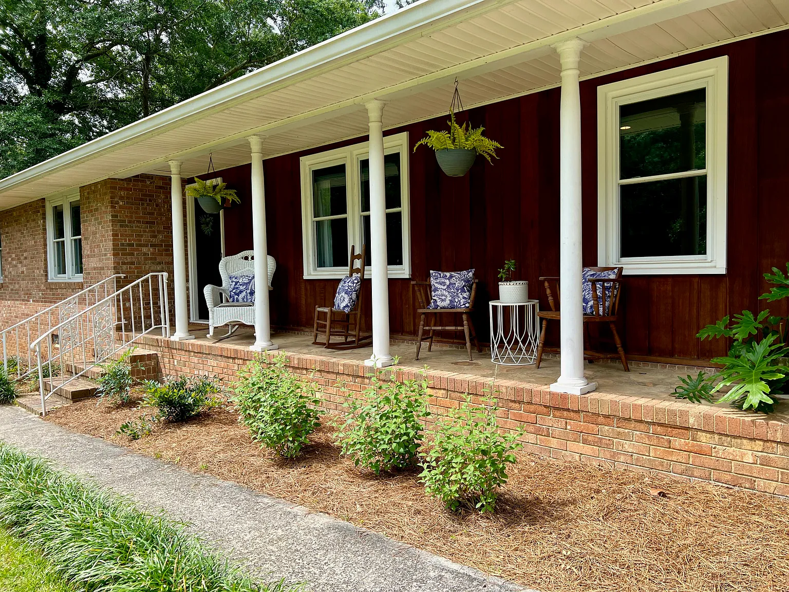3 bed, 2.0 bath, 1537 sqft, $2,600 — Photo 3