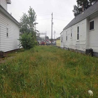 1st image of 304 E Eichel Ave