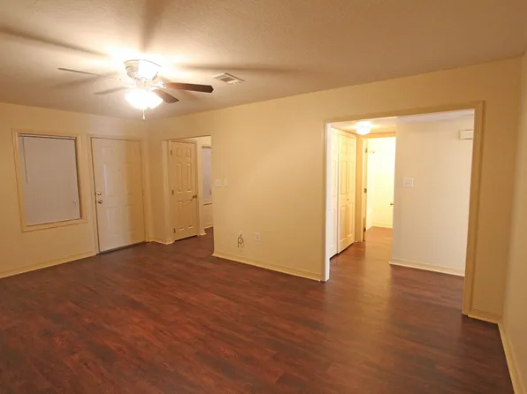 Stonewood Crossing Apartment Homes, 211 Chevy Chase Dr, Hattiesburg, MS 39401