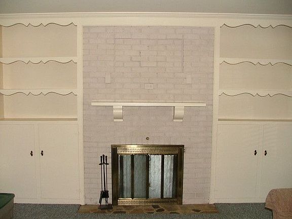2nd image of 609 Brenton St