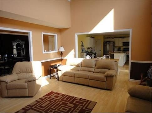 5th image of 308 Aspen Ct