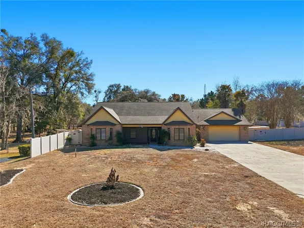 4610 W Southern St, Lecanto, FL 34461