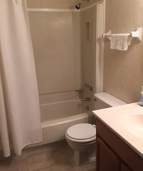 283 Ulster Ln — Photo 15