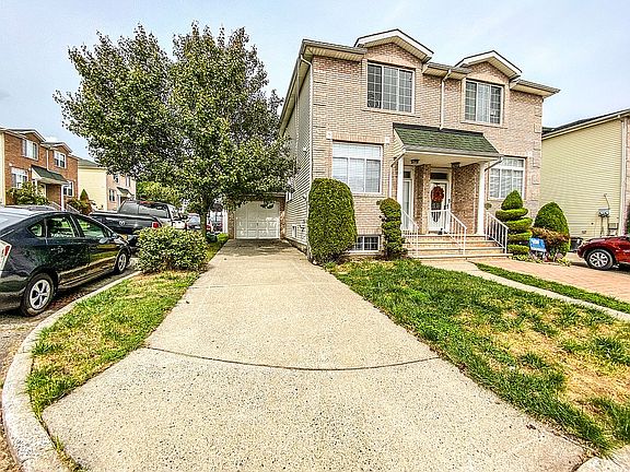 3rd image of 117 Anthony St